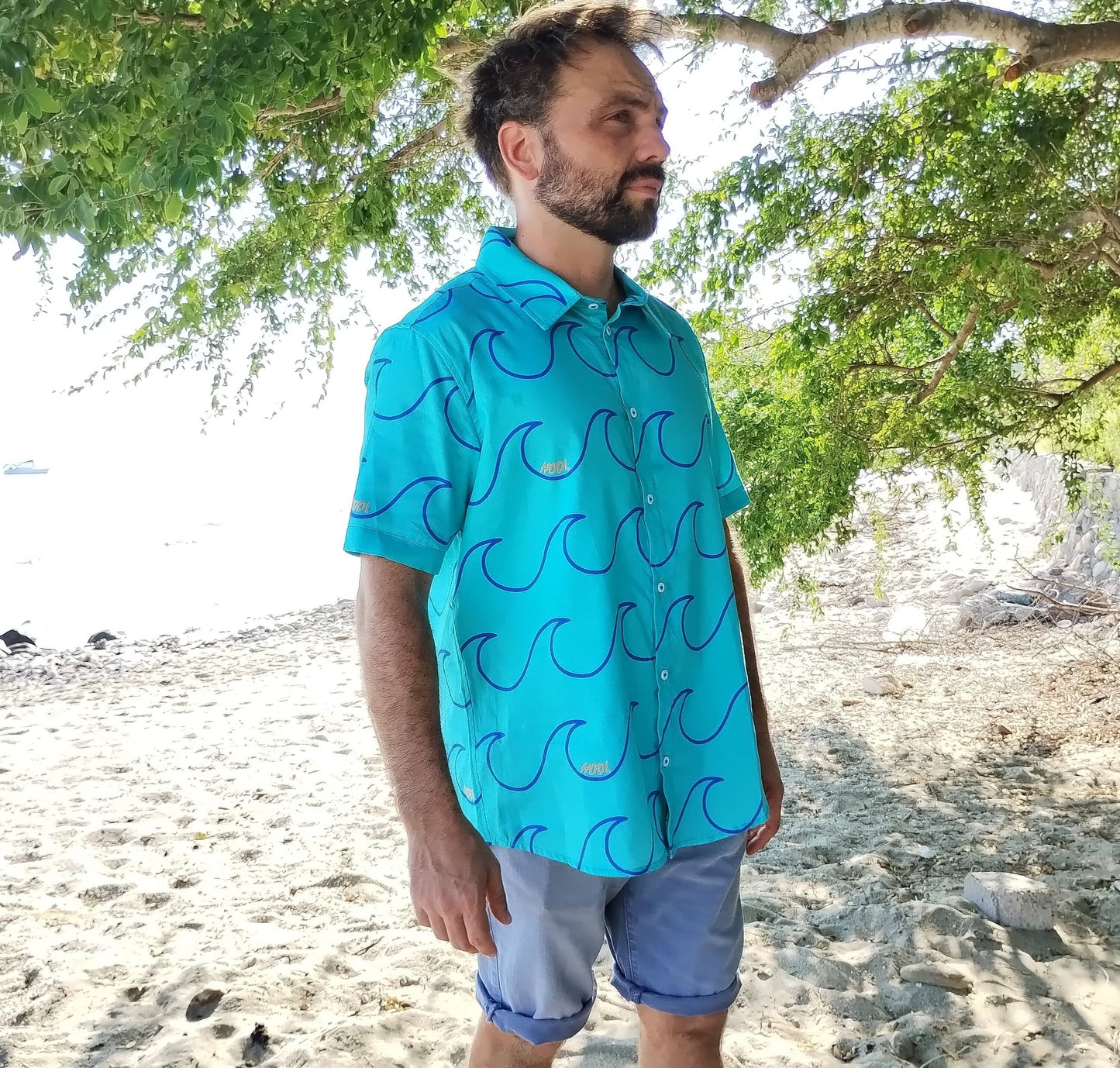 HODL Wave 100% Organic Cotton Mens Aloha Shirt in Bali Blue