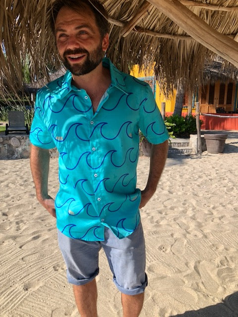 HODL Wave 100% Organic Cotton Mens Aloha Shirt in Bali Blue – BTC